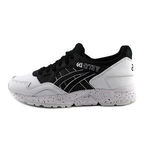 NIB ASICS gel-lyte V size 6.5 (sold out)